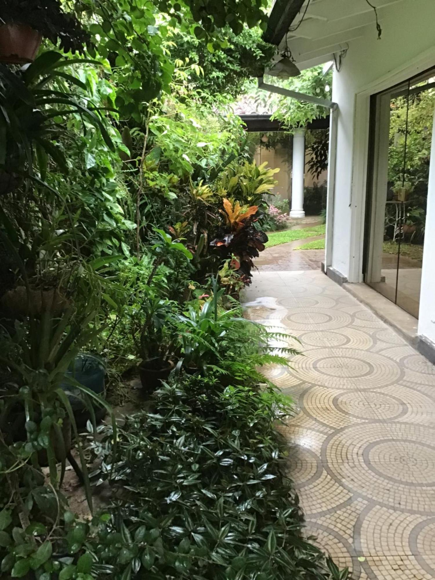 Granados Bed & Breakfast Asuncion Exterior photo